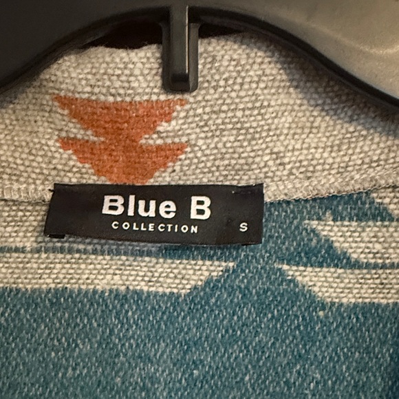 Southwestern Patterned Shacket - Picture 2 of 4